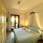 Villa Con Splendida Terrazza Porto San Paolo (Sardinia)