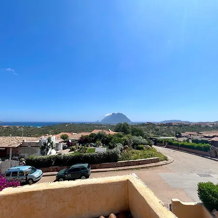 Villa Con Splendida Terrazza Porto San Paolo (Sardinia)